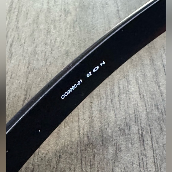 Oakley Sunglasses Polarized Dispatch 1.0 Matte Black - Picture 5 of 16